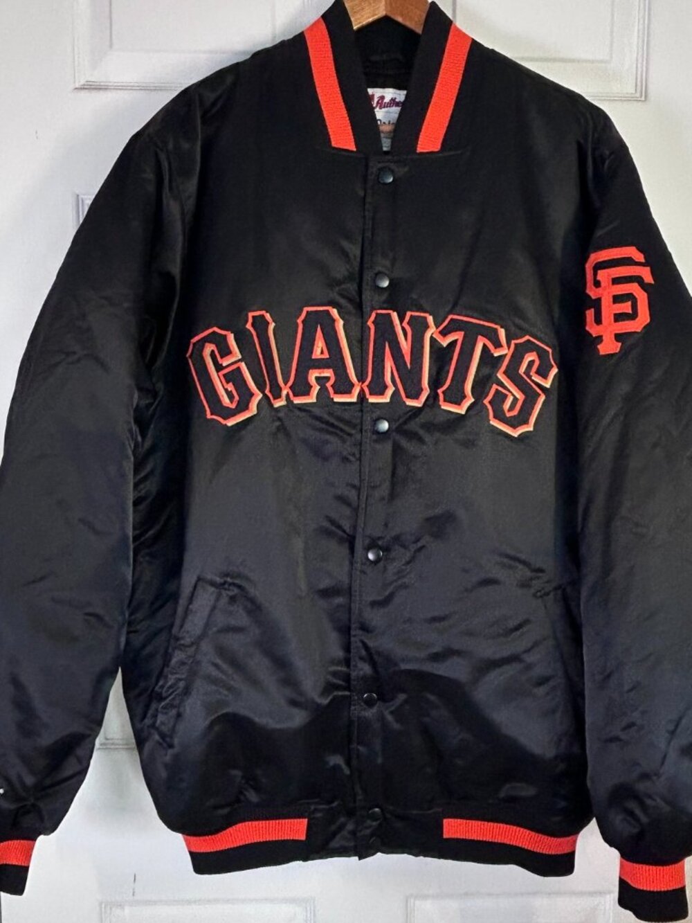 San Francisco Giants Satin Style Bomber Jacket from Majestic NWOT - XL